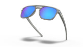 Päikeseprillid OAKLEY Latch Beta Matte Grey Ink Prizm Sapphire Polarized