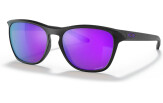 Päikeseprillid OAKLEY Manorburn Matte Black Prizm Violet