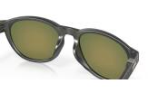 Päikeseprillid OAKLEY Reedmace Matte Grey Smoke Prizm Ruby Polarized