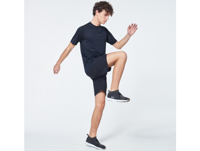 T-särk OAKLEY FOUNDATIONAL TRAINING SS TEE BLACKOUT; XL BLACKOUT XL
