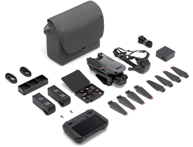 Droon DJI Mavic 3 Pro Fly More Combo DJI RC Pro puldiga