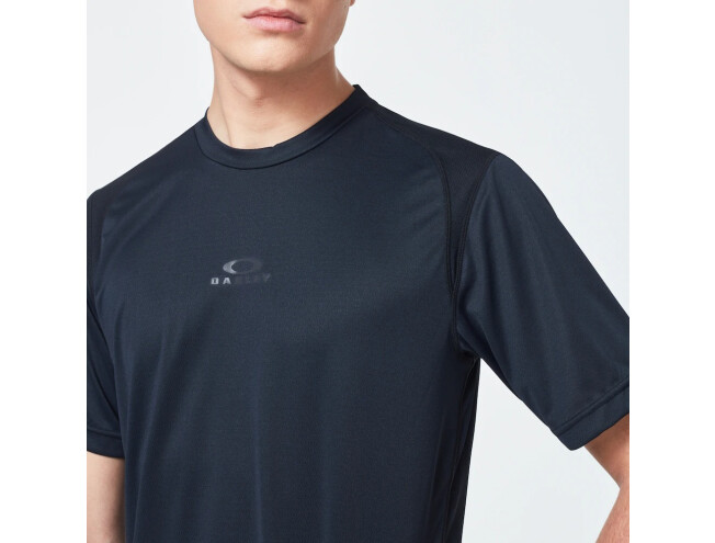 T-särk OAKLEY FOUNDATIONAL TRAINING SS TEE BLACKOUT; XL BLACKOUT XL