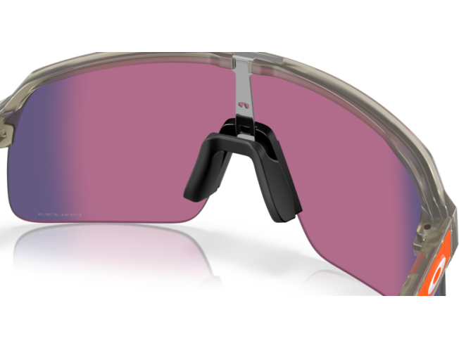 Päikeseprillid OAKLEY Sutro Lite Matte Grey Ink Prizm Road