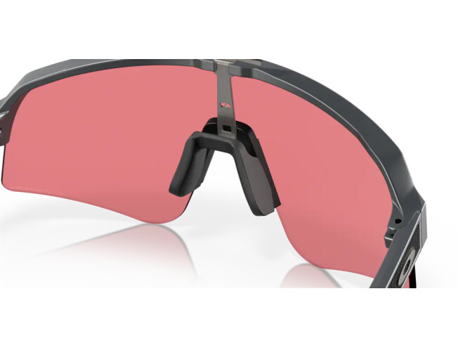Päikeseprillid OAKLEY Sutro Lite Sweep Matte Carbon Prizm Trail Torch