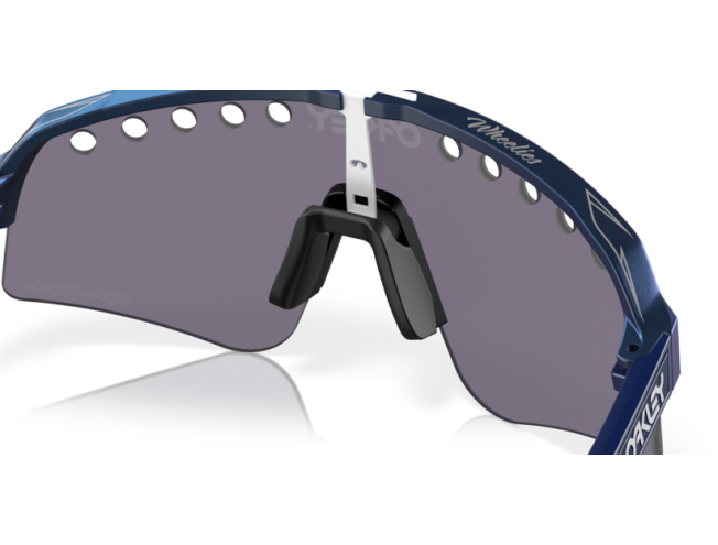 Päikeseprillid OAKLEY Sutro Lite Sweep TLD Blue Colorshift Prizm Grey